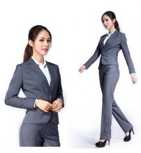 西安职业装厂家折叠式西装外套共用法-西安唯美尚品服饰有限公司